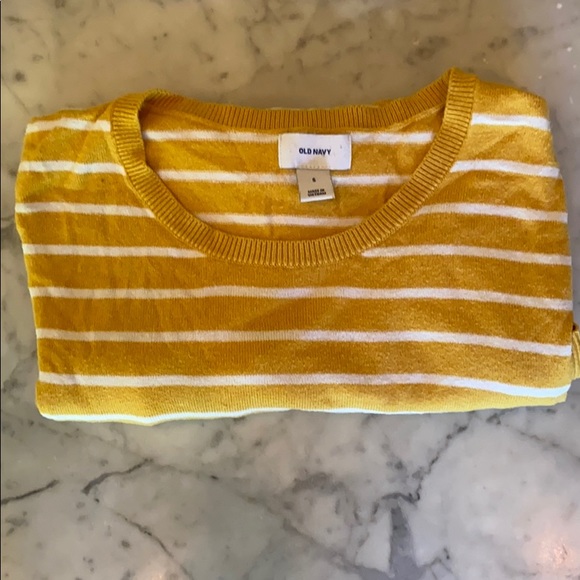 Old Navy Sweater Size S - Picture 2 of 4